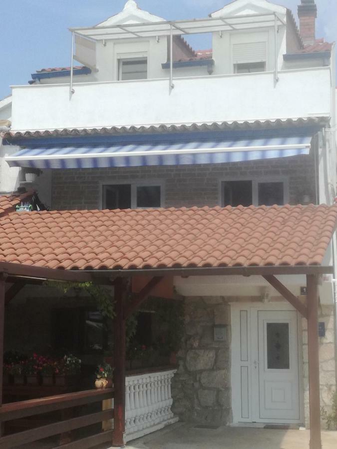 יזרה Apartment Marija מראה חיצוני תמונה
